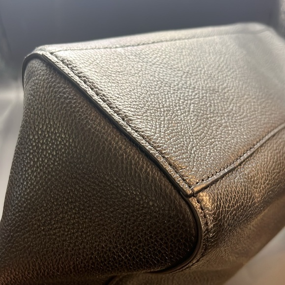 Coach Turnlock Chain Tote Bag - Picture 5 of 10